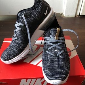 Women’s airmax brand new